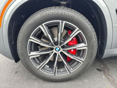 New 2026 BMW X5 xDrive40i w/ M Sport Package AWD/4WD image 7