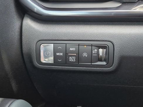 New 2026 GMC Terrain AT4 w/ Technology Package II AWD/4WD image 17