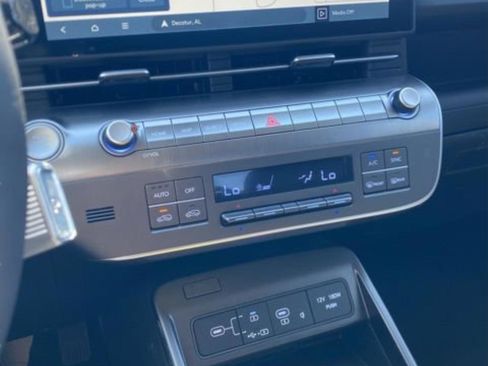 New 2026 Hyundai Kona Limited FWD image 24