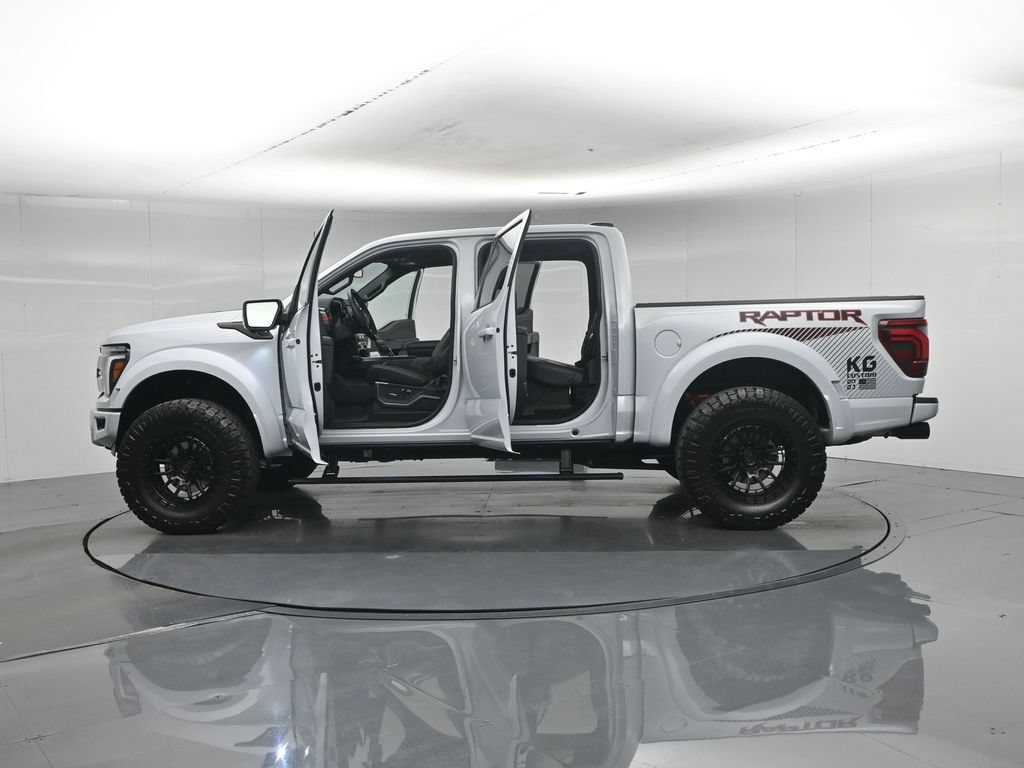 Used 2025 Ford F150 Raptor AWD/4WD image 35