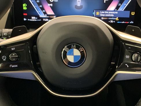 Used 2025 BMW X3 xDrive30i w/ Premium Package image 16