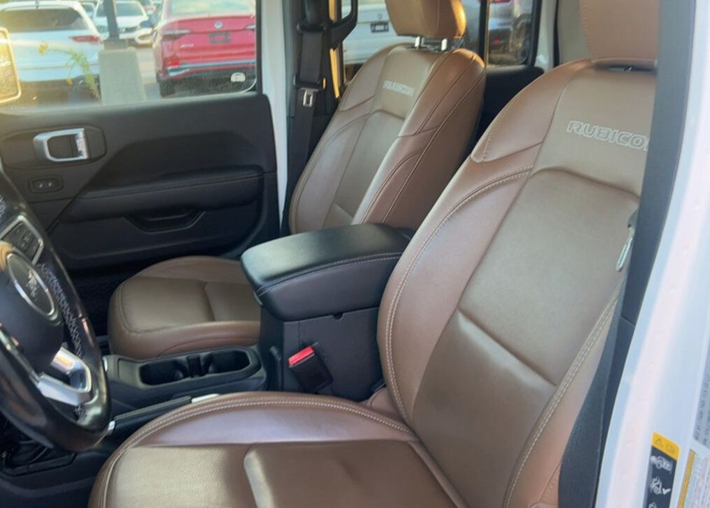 Used 2021 Jeep Gladiator Rubicon w/ Dual Top Group AWD/4WD image 5