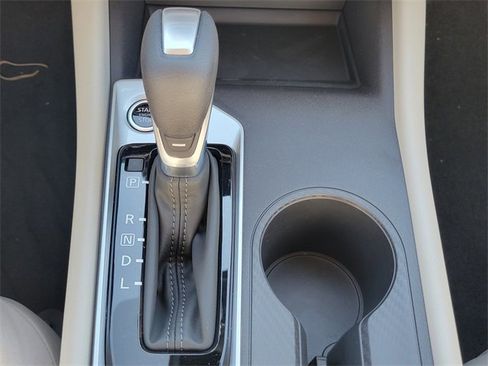 New 2025 Nissan Altima 2.5 SV image 21