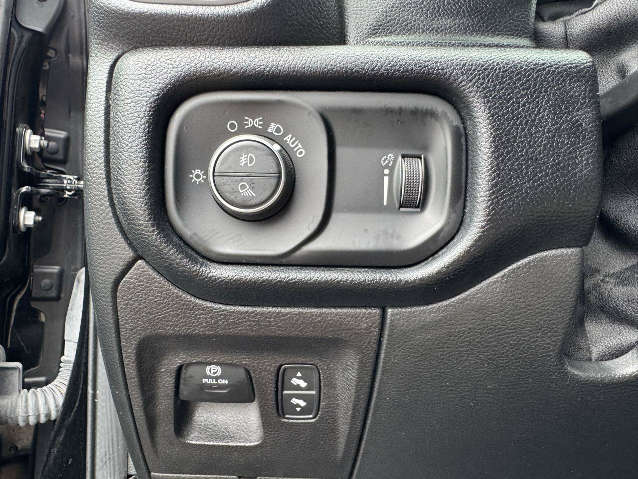 Used 2022 RAM 1500 Big Horn AWD/4WD image 15