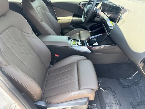Used 2025 BMW X3 xDrive30i AWD/4WD image 13