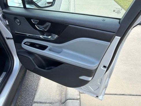 Used 2020 Lincoln Corsair Reserve FWD image 20