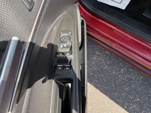 Used 2019 Ford Fusion SE image 15