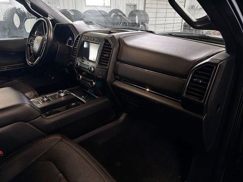 Used 2019 Ford Expedition Limited w/ Equipment Group 303A image 12