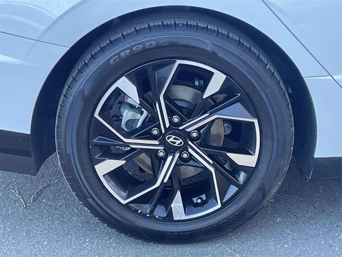 Certified 2024 Hyundai Sonata SEL image 8