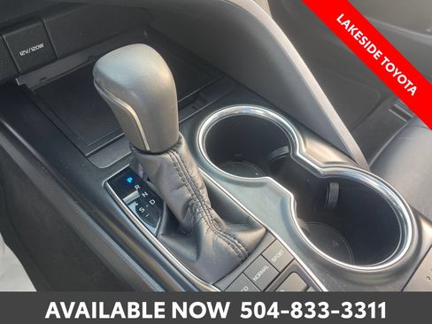 Used 2018 Toyota Camry XSE FWD image 29