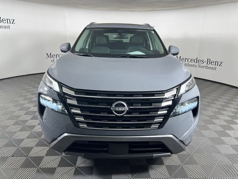 Used 2024 Nissan Rogue SL w/ SL Premium Package FWD image 2