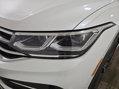 Used 2022 Volkswagen Tiguan SEL R-Line image 13