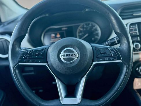 Used 2020 Nissan Versa SV image 16