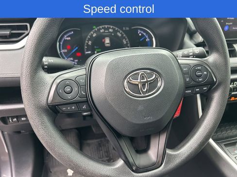 Used 2024 Toyota RAV4 LE AWD/4WD image 11