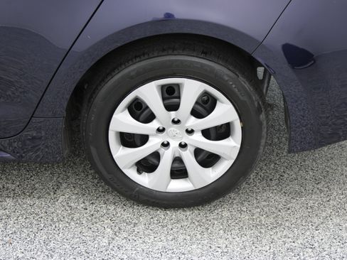 Used 2024 Toyota Corolla LE FWD image 10