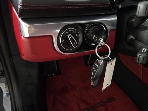 Used 2017 Porsche 718 Cayman S RWD image 25