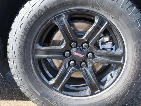 Certified 2023 GMC Acadia AT4 w/ Technology Package image 21