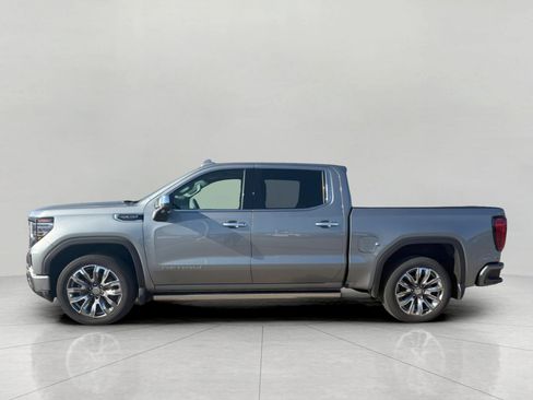 Used 2023 GMC Sierra 1500 Denali w/ Denali Reserve Package image 5