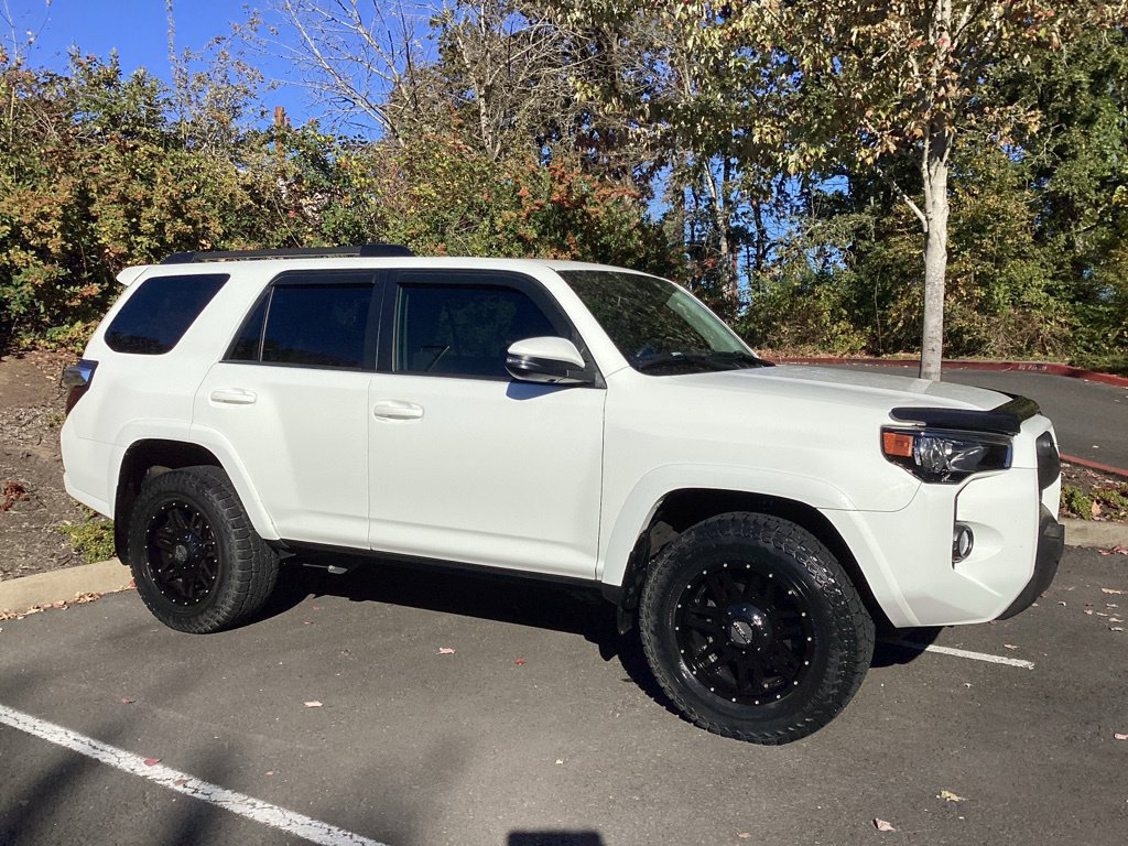 Certified 2019 Toyota 4Runner SR5 Premium AWD/4WD image 10