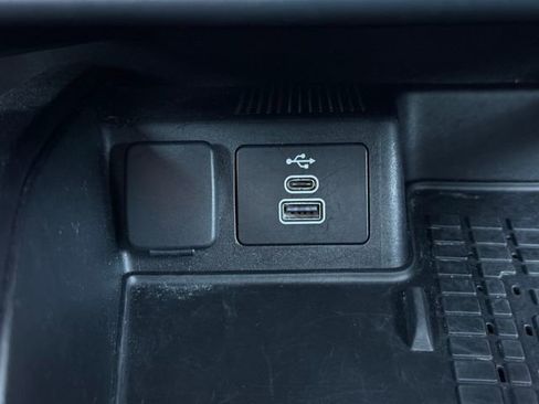 Used 2025 Ford Bronco Sport Badlands image 12