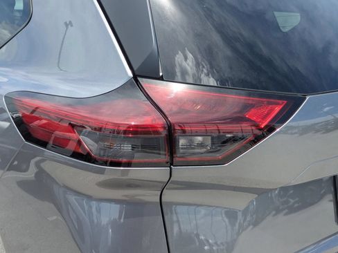Used 2026 Nissan Rogue S FWD image 80