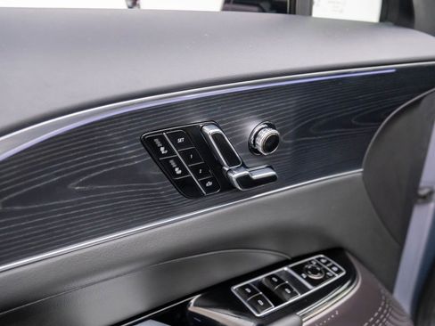 New 2026 Cadillac Lyriq Luxury image 17