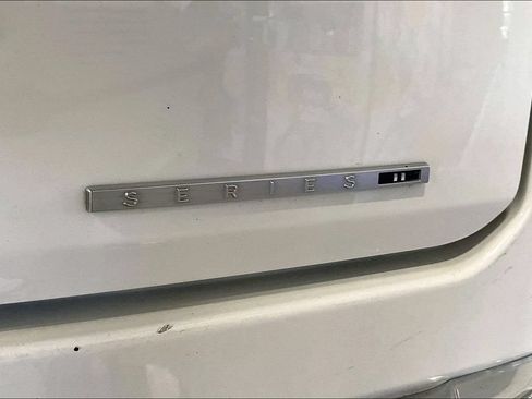 Used 2024 Jeep Wagoneer Series II w/ Flexible Seating Group RWD image 20