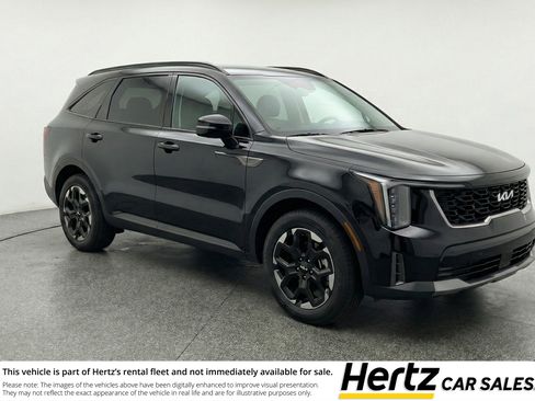 Used 2024 Kia Sorento S image 1