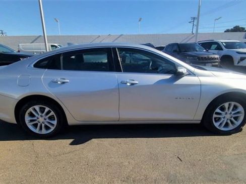 Certified 2016 Chevrolet Malibu Hybrid w/ Driver Confidence Package image 9