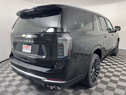 New 2026 Chevrolet Suburban High Country AWD/4WD image 3