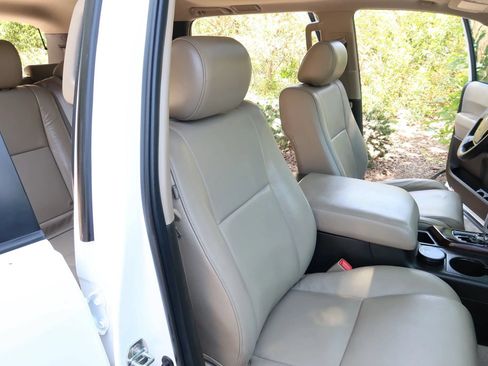 Used 2011 Toyota Sequoia Limited AWD/4WD image 31