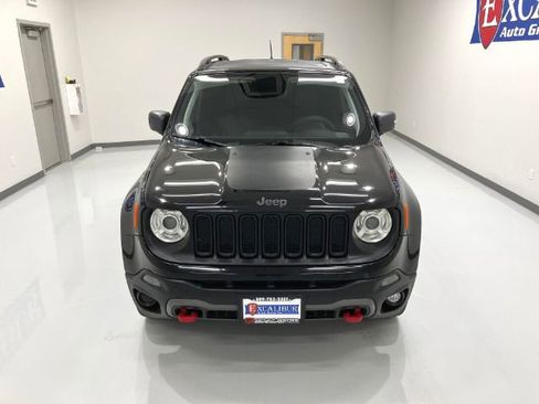 Used 2018 Jeep Renegade Trailhawk image 9