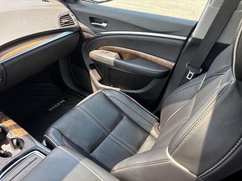 Used 2020 Acura MDX SH-AWD w/ Advance Package image 16