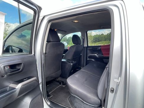 Used 2023 Toyota Tacoma SR5 w/ Technology Package AWD/4WD image 40