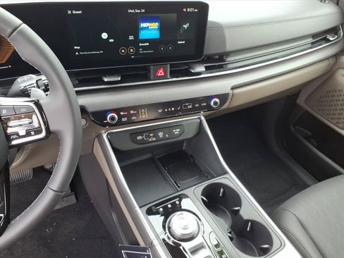 New 2026 Kia Carnival EX FWD image 20
