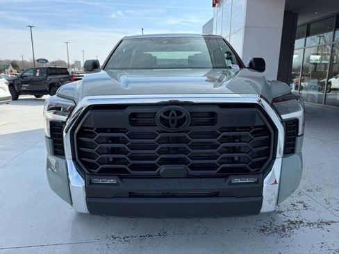 New 2025 Toyota Tundra SR5 image 9