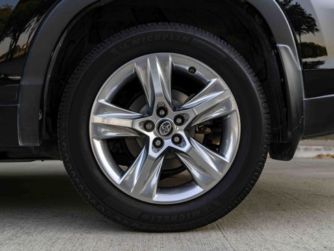 Used 2016 Toyota Highlander Limited FWD image 15