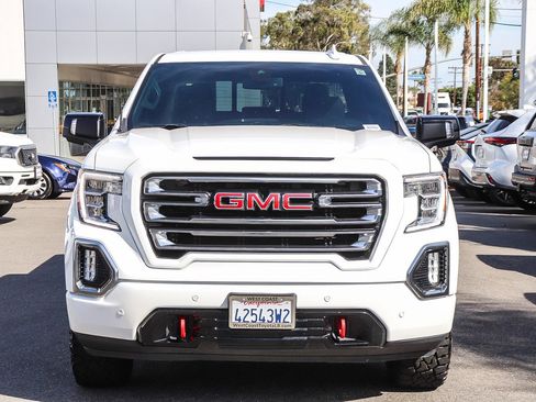 Used 2020 GMC Sierra 1500 AT4 w/ AT4 Premium Package image 2