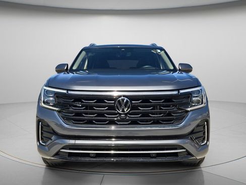 Used 2025 Volkswagen Atlas SEL Premium R-Line image 5