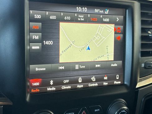 Used 2018 RAM 2500 Laramie w/ Sport Appearance Group AWD/4WD image 18