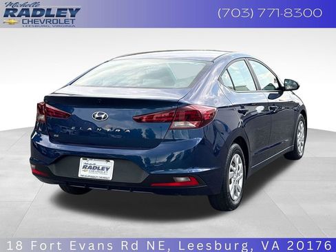 Used 2019 Hyundai Elantra SE FWD image 6