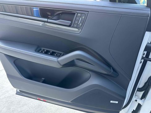 Used 2023 Porsche 911 Carrera GTS w/ Premium Package image 41