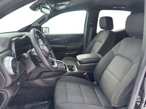 Certified 2023 Chevrolet Colorado LT w/ LT Convenience Package II image 10