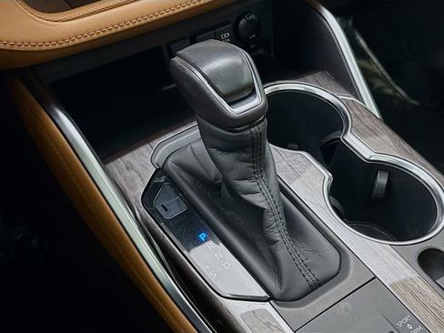 Used 2020 Toyota Highlander Platinum image 17