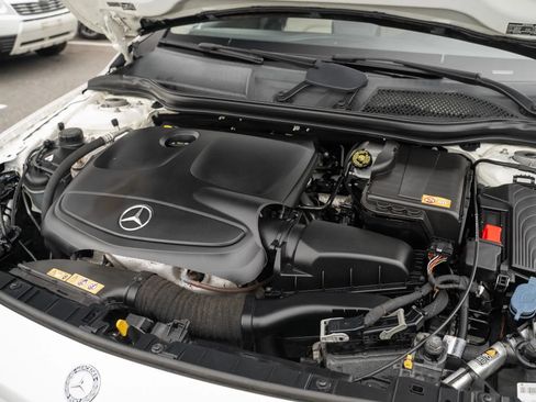 Used 2015 Mercedes-Benz GLA 250 4MATIC image 28