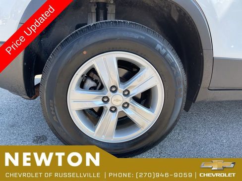 Used 2022 Chevrolet Trax LT AWD/4WD image 51