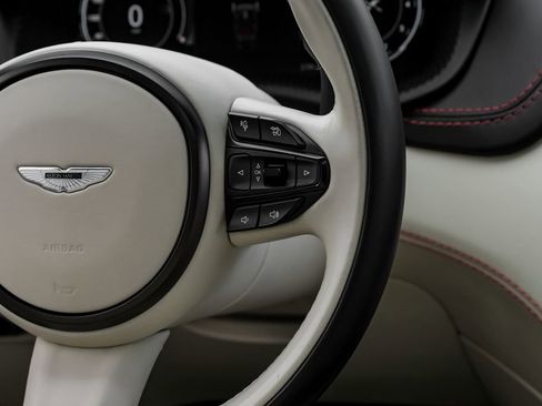 Used 2023 Aston Martin DBX 707 image 15