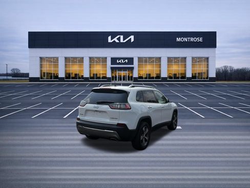 Used 2019 Jeep Cherokee Limited AWD/4WD image 6