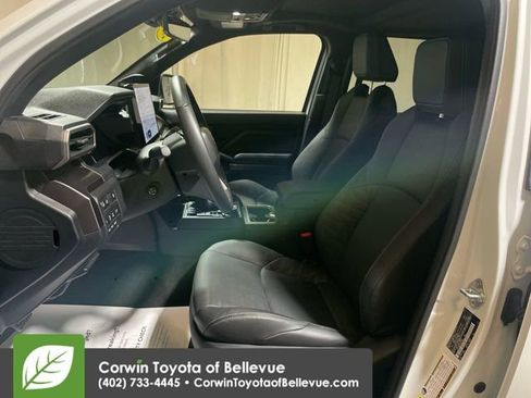 Used 2025 Toyota 4Runner TRD Off-Road Premium image 15