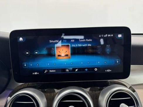 Used 2022 Mercedes-Benz GLC 300 image 28